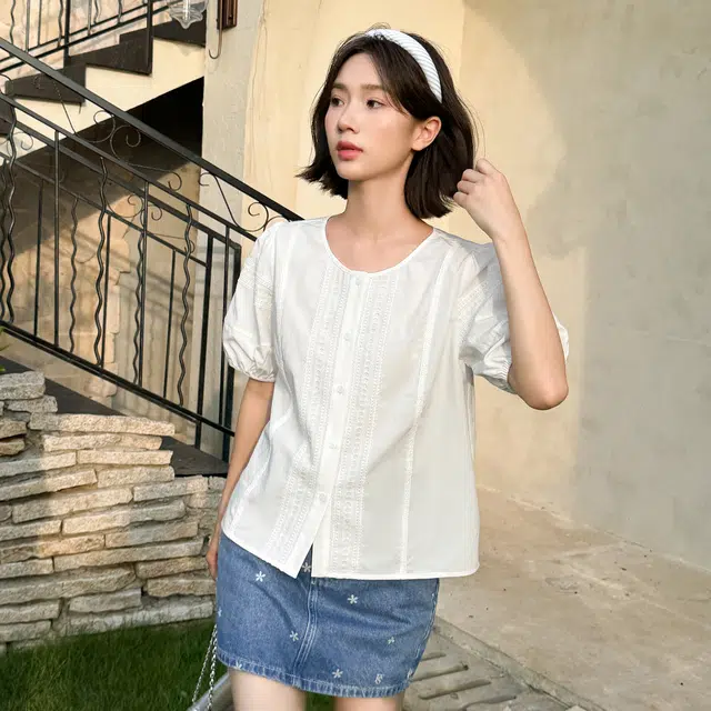 法儿家  浪漫心事 夏季韩系小个子纯色简约圆领泡泡袖衬衫 女款