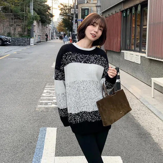 法儿家 小银河 韩系小个子拼色圆领保暖针织衫毛衣 女款 黑白