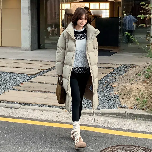 法儿家 小银河 韩系小个子拼色圆领保暖针织衫毛衣 女款 黑白