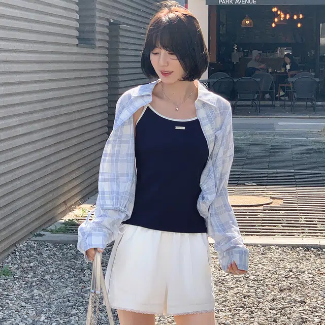 法儿家 假日骑行夏季韩系小个子通勤薄款休闲短裤 女款 白色/藏青色