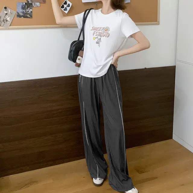 法儿家 元气假日韩系慵懒感穿搭工装风松紧休闲裤 女款