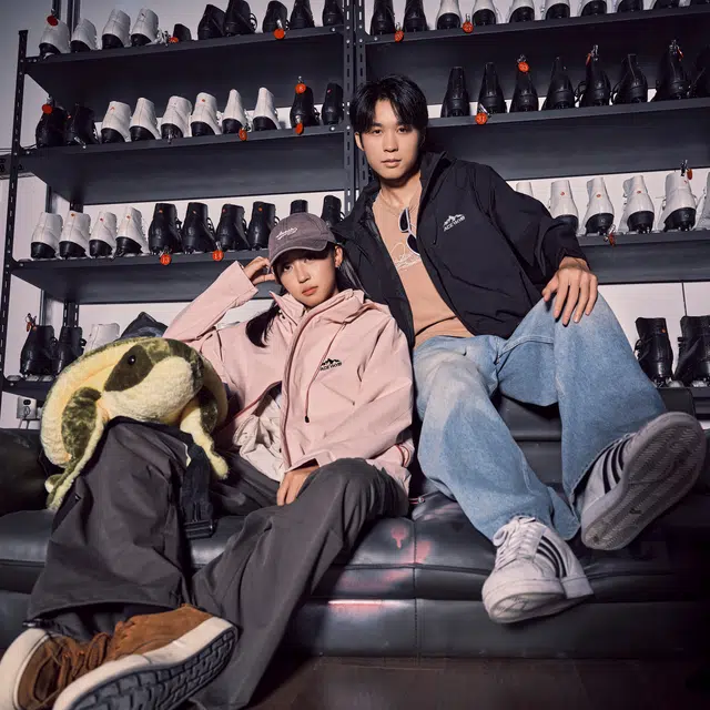YKYB YKYB x Logo