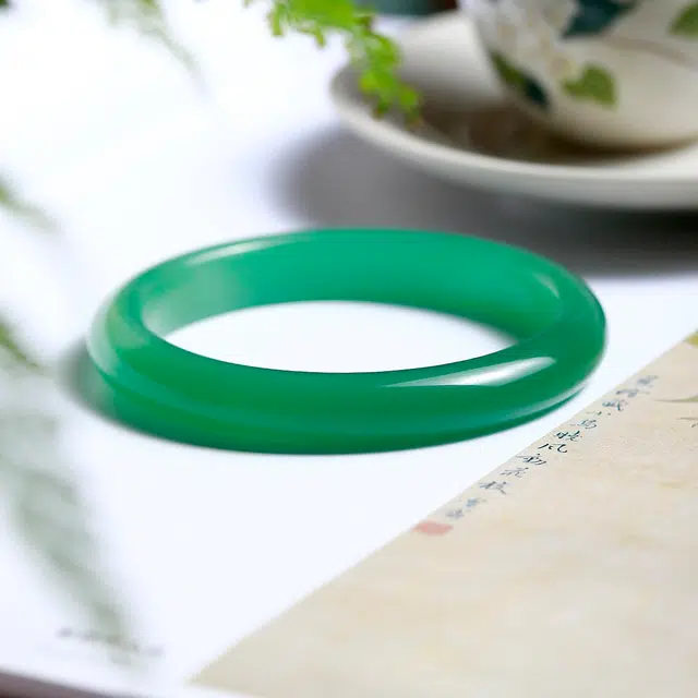 梨云暮雪 青山黛贵妃镯 新中式 国风国潮 复古高级 时尚百搭 古风清冷 轻奢 东陵玉 手镯 女款