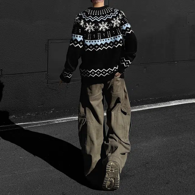 快鱼 潮流时尚复古圆领提花设计针织打底衫休闲百搭宽松通勤套头插肩舒适保暖毛衣 男女同款