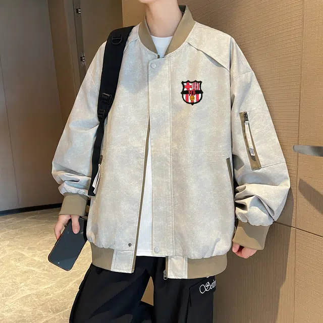 巴塞罗那足球俱乐部 美式复古高街立领侧面口袋拉链防风保暖宽松简约舒适百搭拼色拼接长袖夹克 男女同款