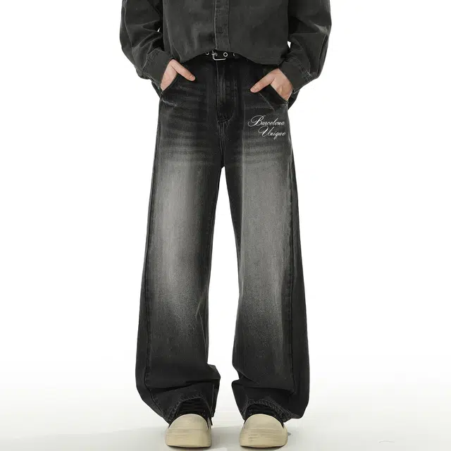 巴塞罗那足球俱乐部 美式潮牌复古宽松直筒百搭舒适长裤日常通勤阔腿休闲简约字母印花牛仔裤 男女同款