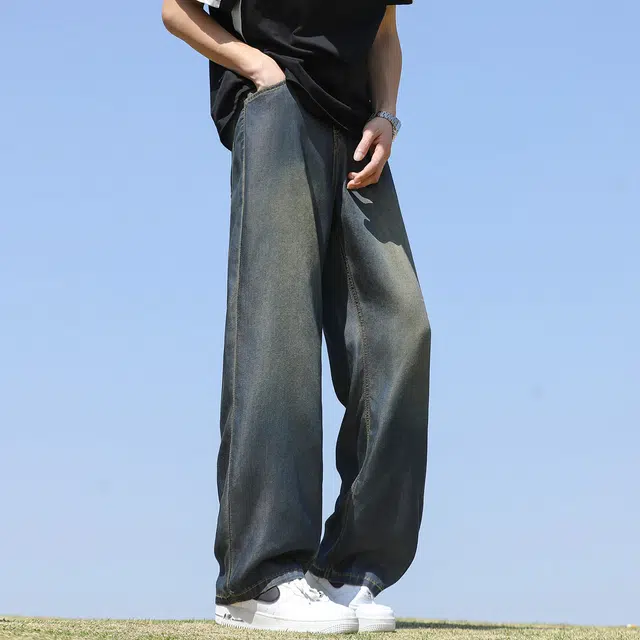 巴塞罗那足球俱乐部 直筒阔腿高街潮流美式复古百搭垂感水洗时尚高级感痞帅小众日常舒适简约牛仔裤 男女同款