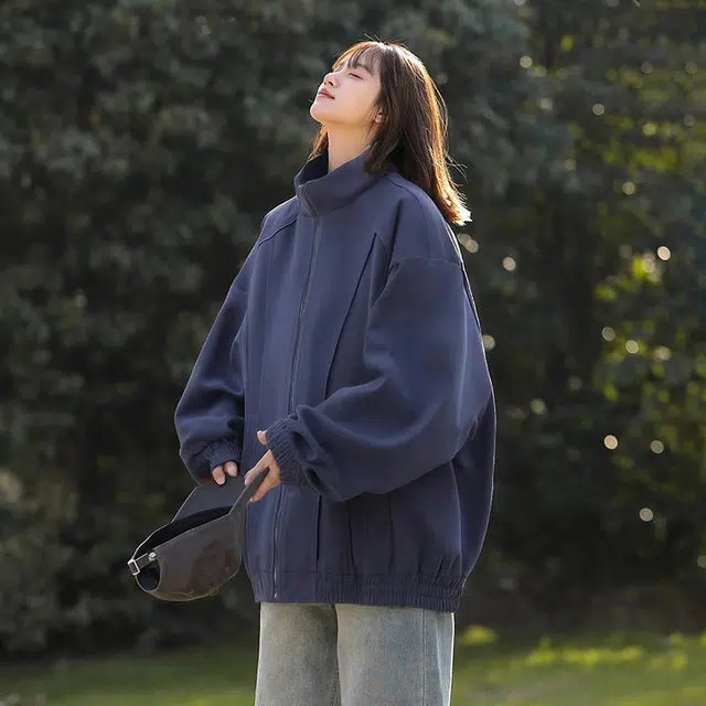 巴塞罗那足球俱乐部 纯色无性别主义防风透气保暖耐磨工装教练飞行员外套宽松高街复古老钱风舒适长袖简约休闲痞帅立领夹克 男女同款