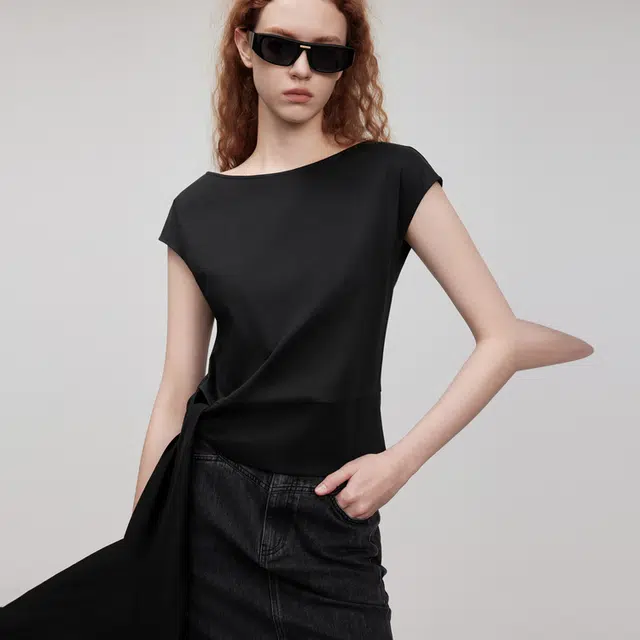 ELLE T