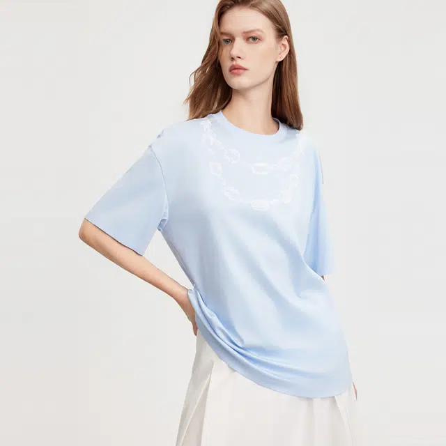ELLE T