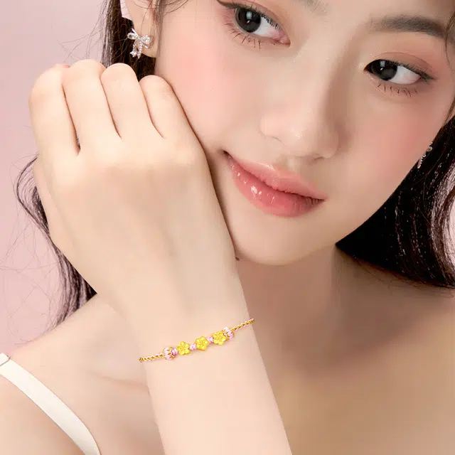 中国黄金 珍·尚银 桃花朵朵 甜美可爱转运招桃花 新中式手编绳 小众设计感 足金 一口价 黄金手链 女款 情侣表白礼盒