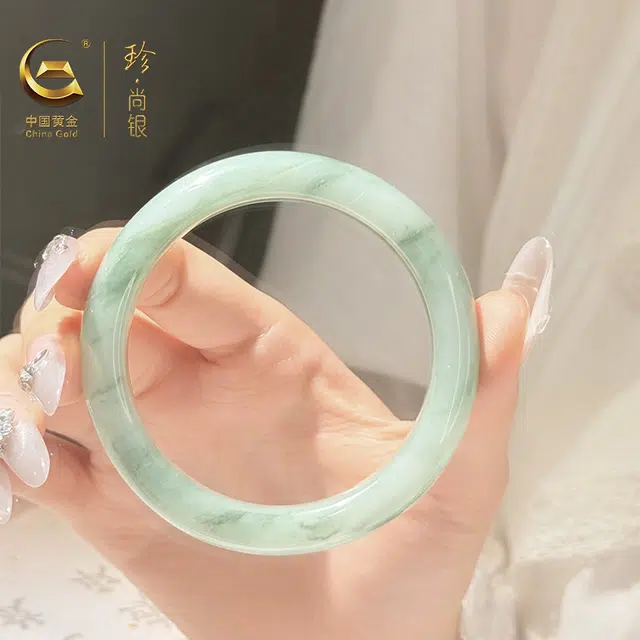 【甄选品质多翠】 珍·尚银 中国黄金 山水墨染意境翠色贵妃镯平安镯 旗袍汉服百搭新中式玉镯 小众轻奢礼盒装 天山翠 手镯 女款
