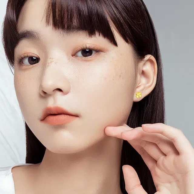 中国黄金 珍·尚银 幸运四叶草 甜美小众轻奢养耳洞 日常百搭 足金 按克计价 黄金耳钉 女款 表白女友闺蜜礼盒