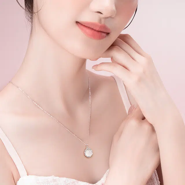 【好运加持】中国黄金 珍·尚银 连荔枝 白月光荔枝冻吊坠 净化能量 时来运转小众轻奢礼盒 上岸 水逆退散 白水晶 项链 女款