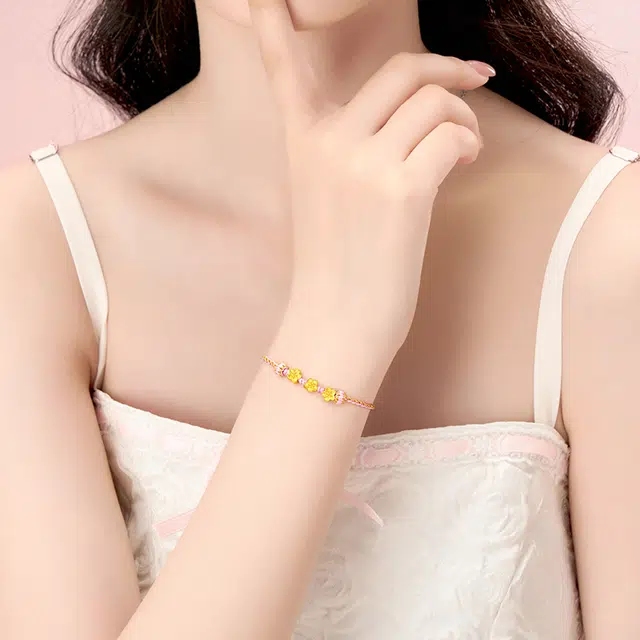 中国黄金 珍·尚银 桃花朵朵 甜美可爱转运招桃花 新中式手编绳 小众设计感 足金 一口价 黄金手链 女款 情侣表白礼盒