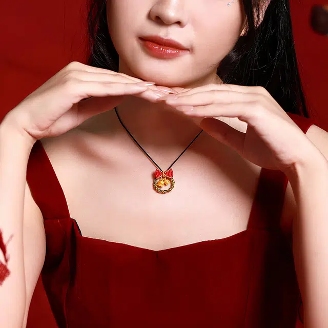 梦金园 铃兰花吊坠在逃公主圣诞花环挂坠 足金 按克计价 黄金项链 女款