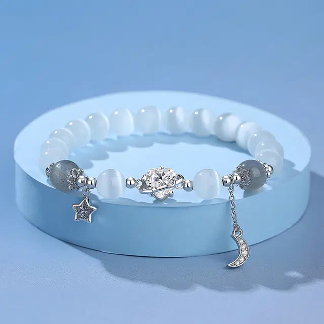 银千惠 新中式浪漫星月国潮闪耀星星宝石镶嵌大颗心形闪锆璀璨吸睛月亮流苏串珠链 国潮准运珠流苏平安纳福手腕链 小众白月光 手串 女款