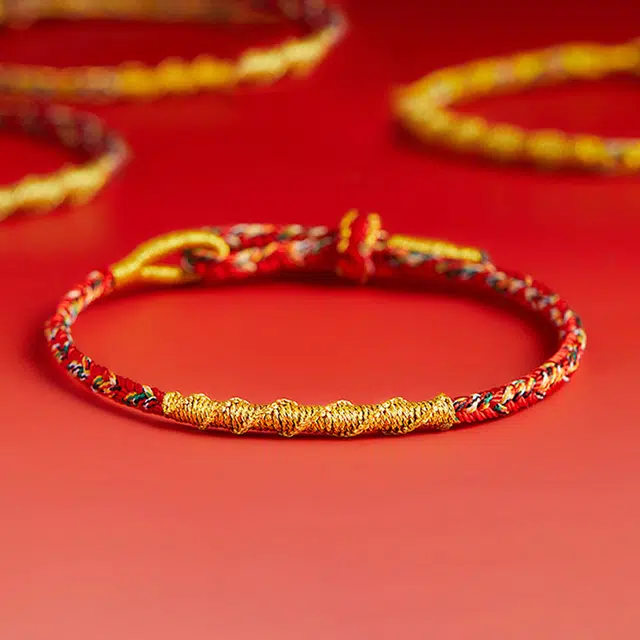 银千惠 鸿运彩绳 新中式国潮风 本命年平安纳福红绳复古盘龙结小众精致简约五彩编织手绳好运 百搭可调节首饰礼盒装 手链 女款