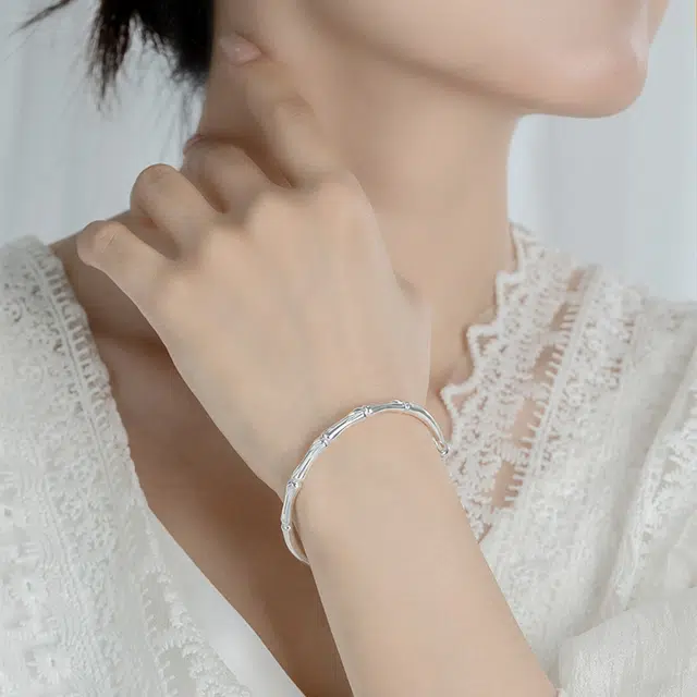 银千惠 新中式竹报平安节节高升光面素圈竹节镯子 学业上岸推拉款有你竹够闺蜜生日平安夜圣诞快乐送礼首饰 好运 竹韵竹叶印花 手镯 女款