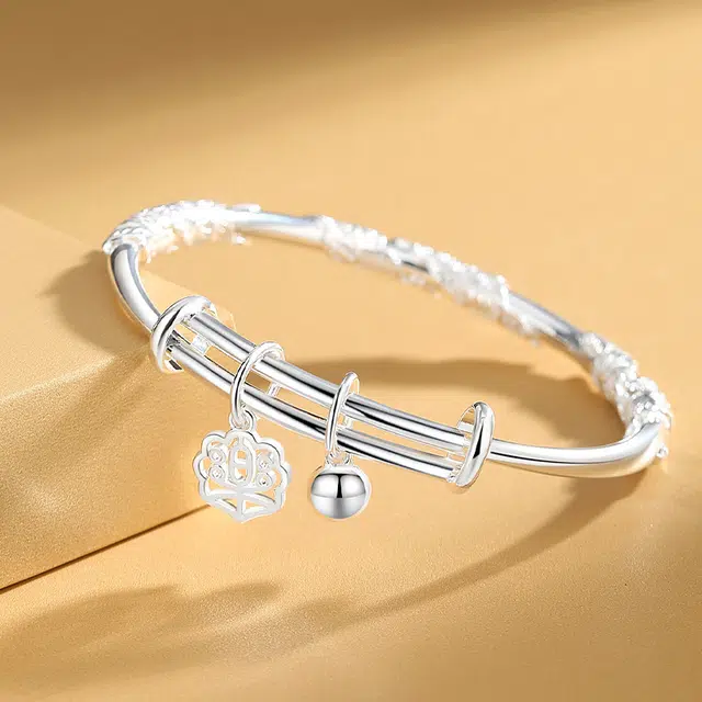 银千惠 新中式繁花似锦花丝浮雕镯子国潮花开富贵铃铛福牌流苏平安喜乐纳福手环好运 小众轻奢高级感复古闺蜜送礼生日可调首饰 手镯 女款