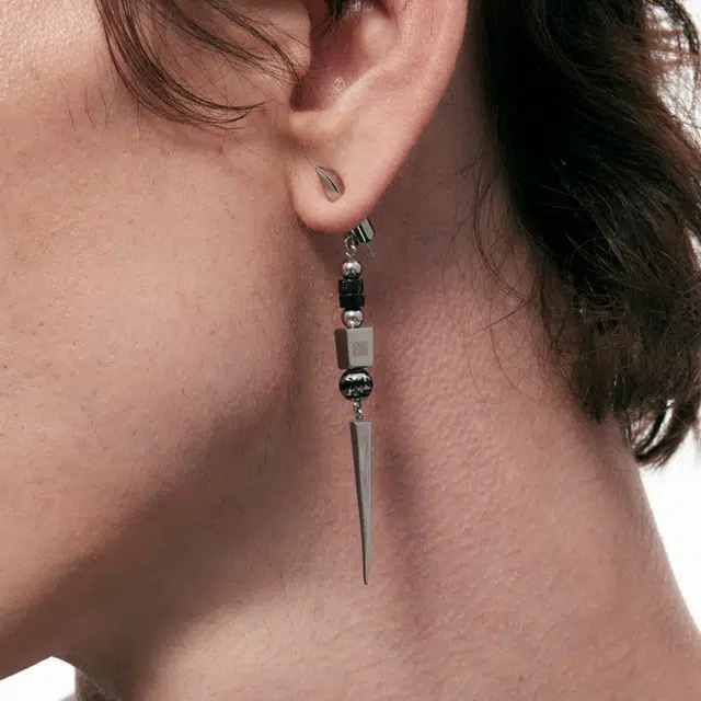BLACKHEAD