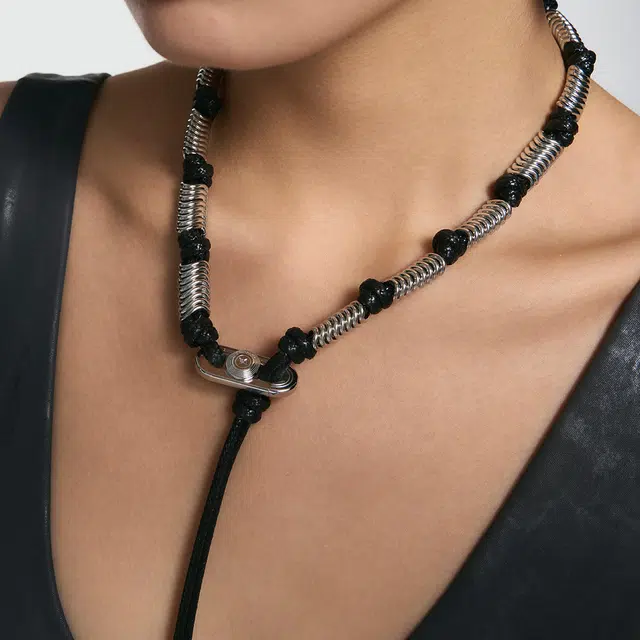 BLACKHEAD 316