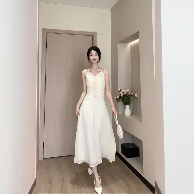 松本丧丧 挂脖高级感露背纯欲裙子裙装套装 女款 杏色开衫+杏色连衣裙