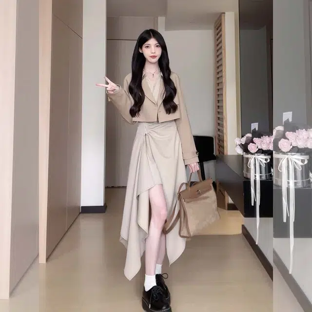 松本丧丧 秋冬季不规则简约高腰显瘦气质修身开叉长袖连衣裙 女款
