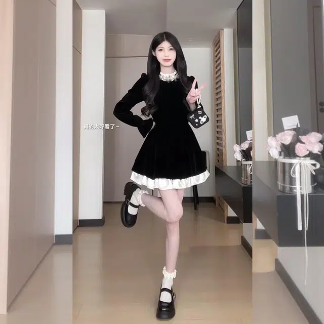 松本丧丧 半高领拼接舒适时尚长袖连衣裙 女款 黑色