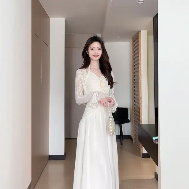 松本丧丧 挂脖高级感露背纯欲裙子裙装套装 女款 杏色开衫+杏色连衣裙