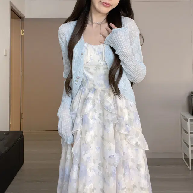 V