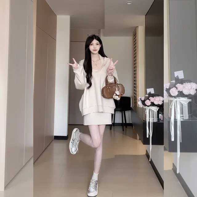 松本丧丧 早秋季日韩系气质简约高级感卫衣女设计感显瘦收腰吊带裙装套装裙 女款