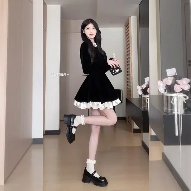 松本丧丧 半高领拼接舒适时尚长袖连衣裙 女款 黑色