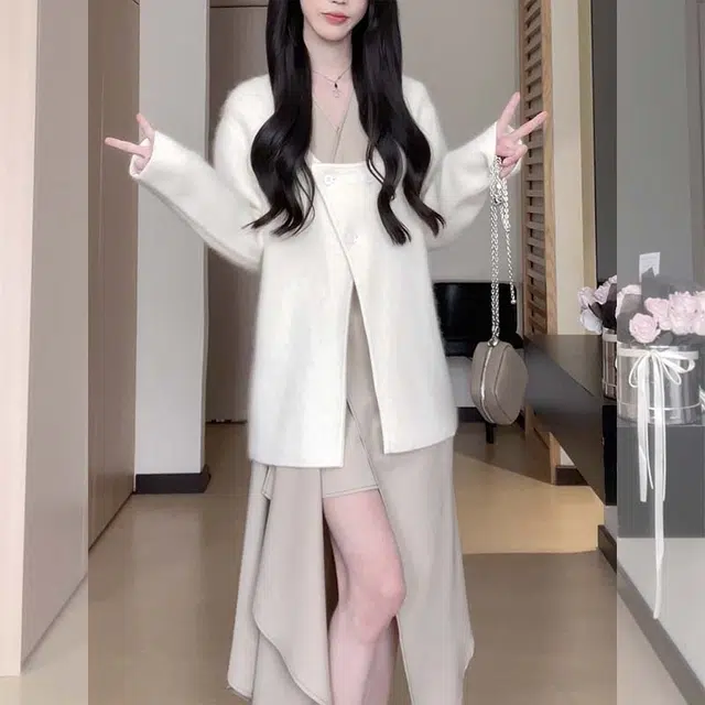 松本丧丧 秋冬季不规则简约高腰显瘦气质修身开叉长袖连衣裙 女款