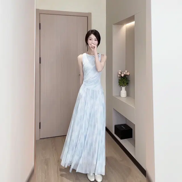 松本丧丧 舒适休闲通勤百搭无袖连衣裙 女款