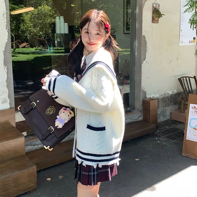 东鲸岁时记 学院风复古绞花高级感宽松休闲海军领松弛感文艺风单排扣毛衣开衫外套针织衫 春秋季 男女同款 白色