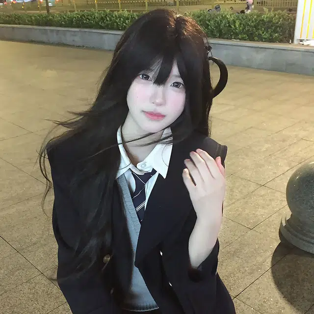 东鲸岁时记 学院风保暖慵懒风甜美温柔长袖大衣复古套头针织马甲经典格子百褶裙制服 女款