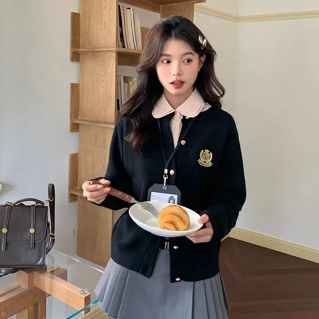 东鲸岁时记 学院风韩系显瘦松弛感小个子长袖毛衣 女款 黑色