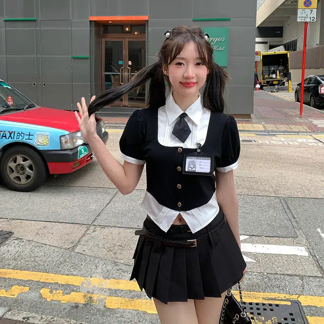 东鲸岁时记 美式学院风拼色气质上衣尖领假两件收腰短袖衬衫 春夏季 女款 礼盒装 假日来信