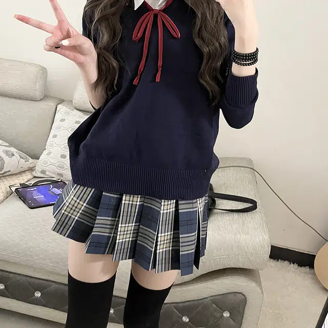 东鲸岁时记 学院风纯色套头简约休闲毛衣 女款 藏青色