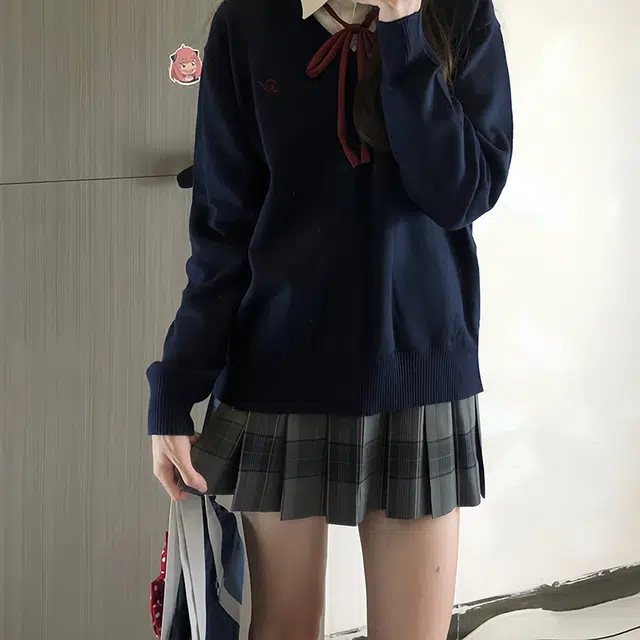 东鲸岁时记 学院风纯色套头休闲舒适百搭毛衣 女款 深海鲸