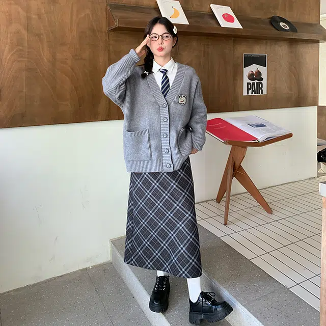 东鲸岁时记 学院风格纹松弛感通勤休闲长裙 女款 黑灰长裙
