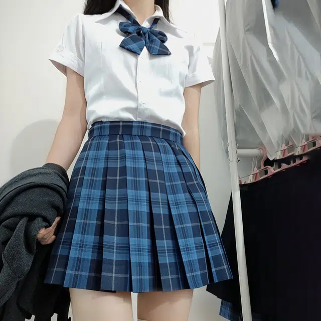 东鲸岁时记 日系复古制服格纹短款百搭学生百褶鲸落半身裙