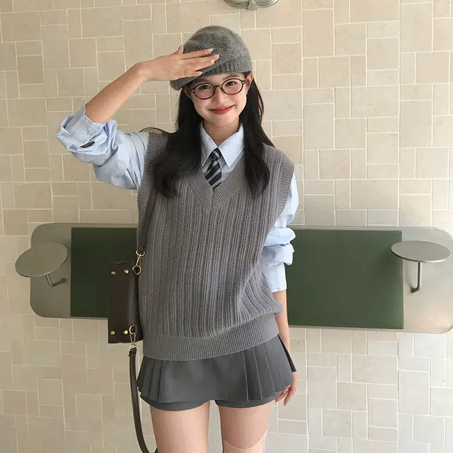 V