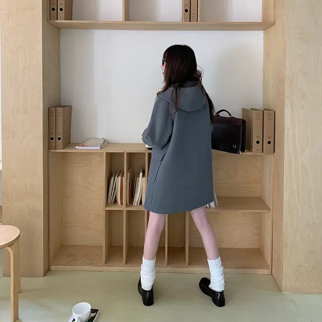 东鲸岁时记 开学季高智感学院风少女感甜美可爱小清新温柔舒适时尚简约日常休闲经典复古保暖牛角扣外套秋冬季毕业季大衣 女款 礼盒装