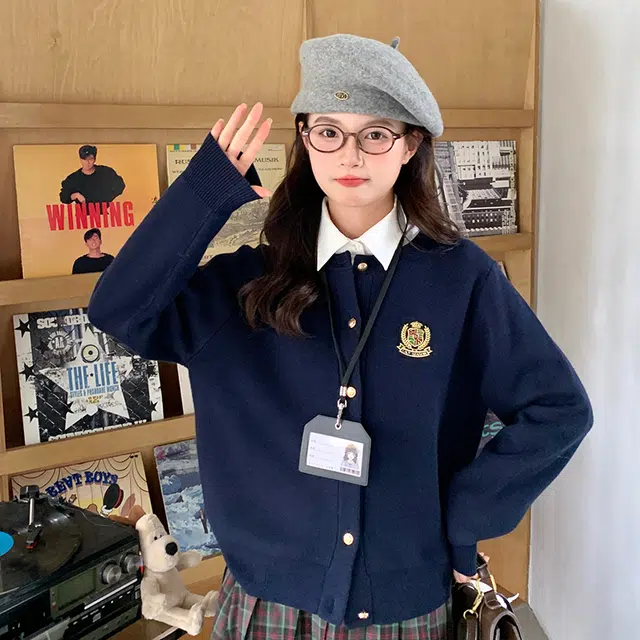 东鲸岁时记 学院风韩系针织收腰圆领纯色毛衣 女款 藏青色