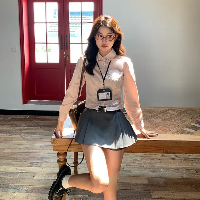 东鲸岁时记 修身刺绣显瘦短款舒适简约长袖衬衫 女款