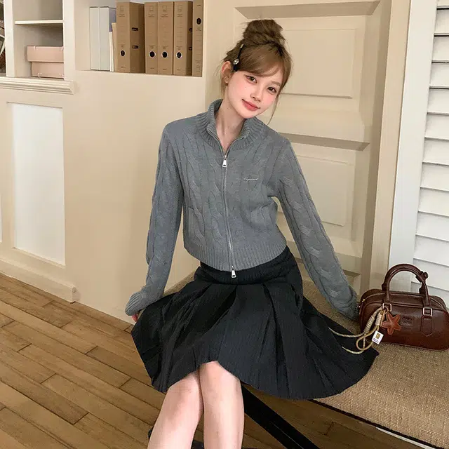 东鲸岁时记 开学季慵懒风可爱温柔甜妹保暖柔软舒适穿搭甜美日常休闲纯色麻花双拉链外套毕业季针织衫 女款 礼盒装