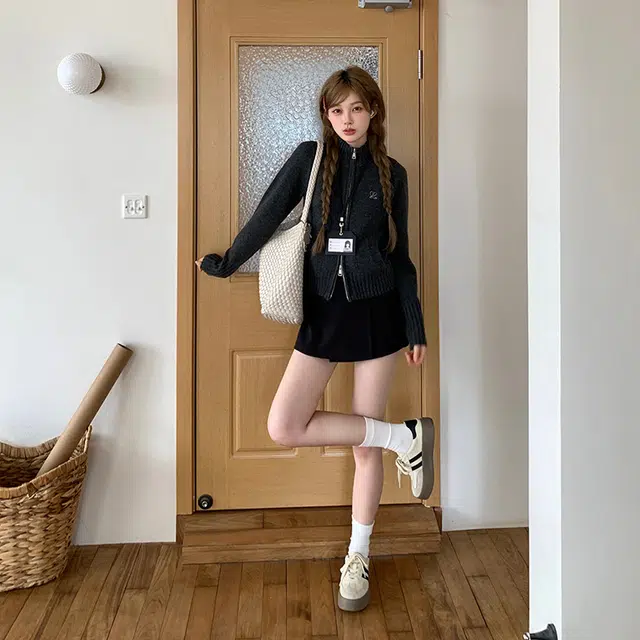 东鲸岁时记 开学季慵懒风复古可爱温柔甜妹保暖柔软舒适穿搭甜美日常休闲纯色刺绣外套毕业季针织衫 女款 礼盒装