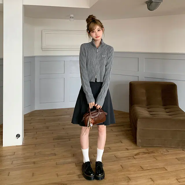 东鲸岁时记 开学季慵懒风可爱温柔甜妹保暖柔软舒适穿搭甜美日常休闲纯色麻花双拉链外套毕业季针织衫 女款 礼盒装